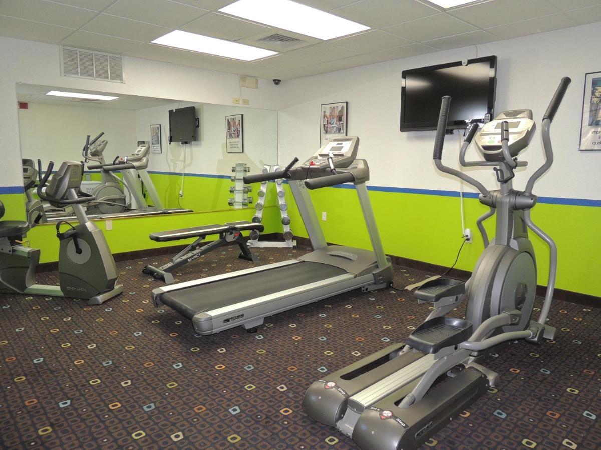 Holiday Inn Express Fallon By Ihg Ngoại thất bức ảnh