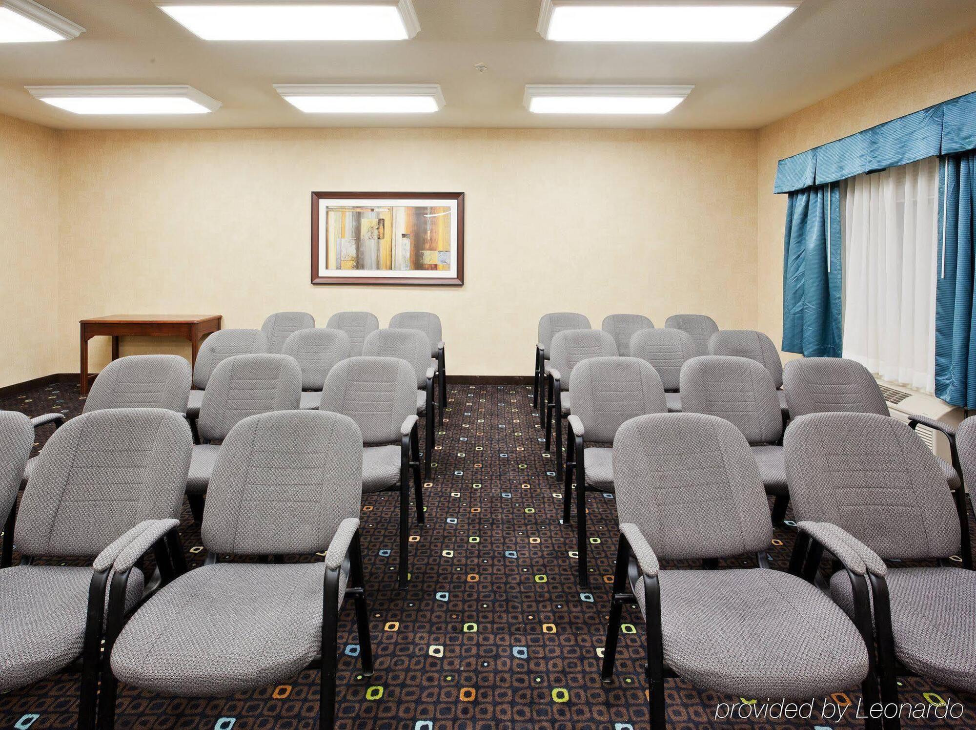 Holiday Inn Express Fallon By Ihg Ngoại thất bức ảnh