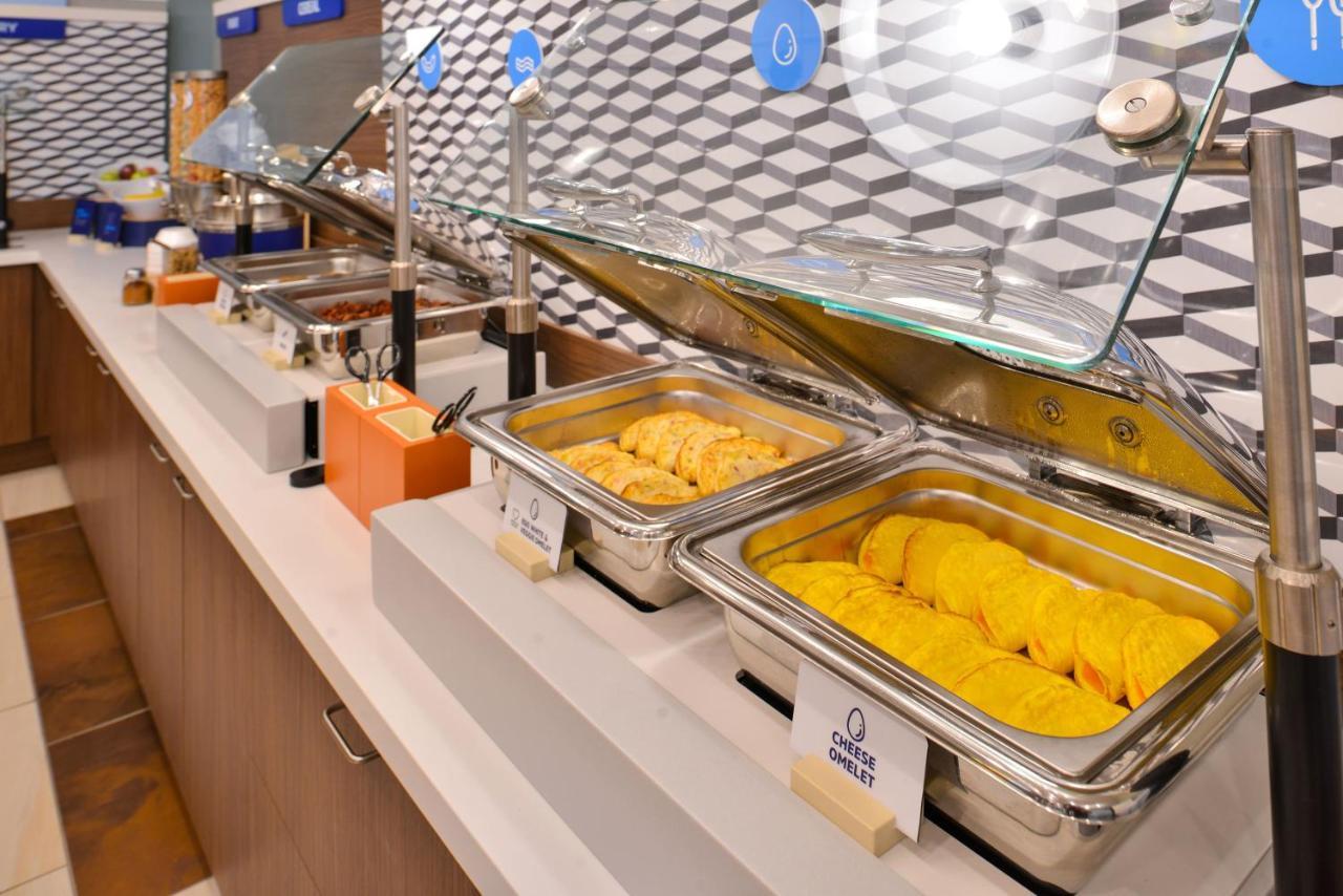 Holiday Inn Express Fallon By Ihg Ngoại thất bức ảnh
